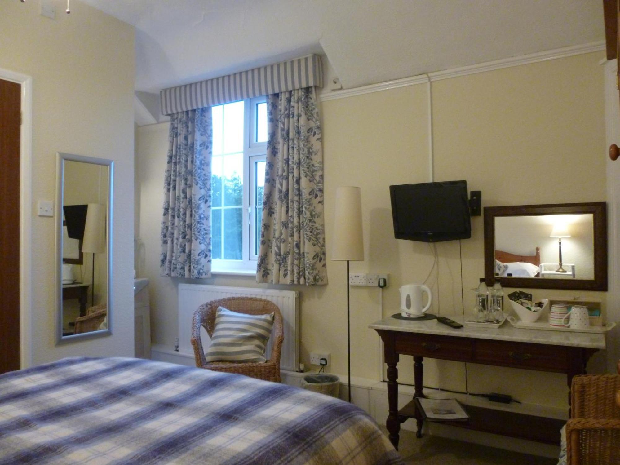 The Maples Bed & Breakfast Hythe  Bilik gambar