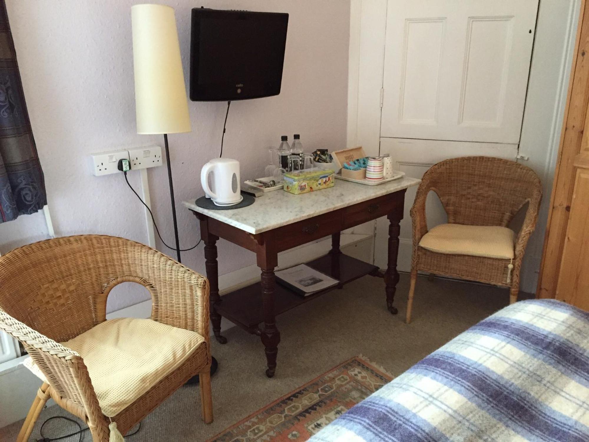 The Maples Bed & Breakfast Hythe  Bilik gambar