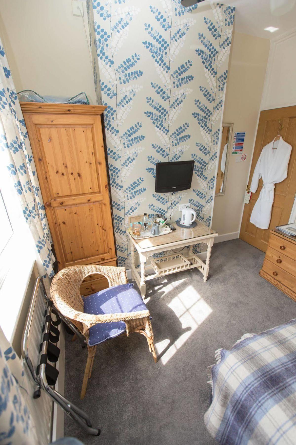 The Maples Bed & Breakfast Hythe  Luaran gambar